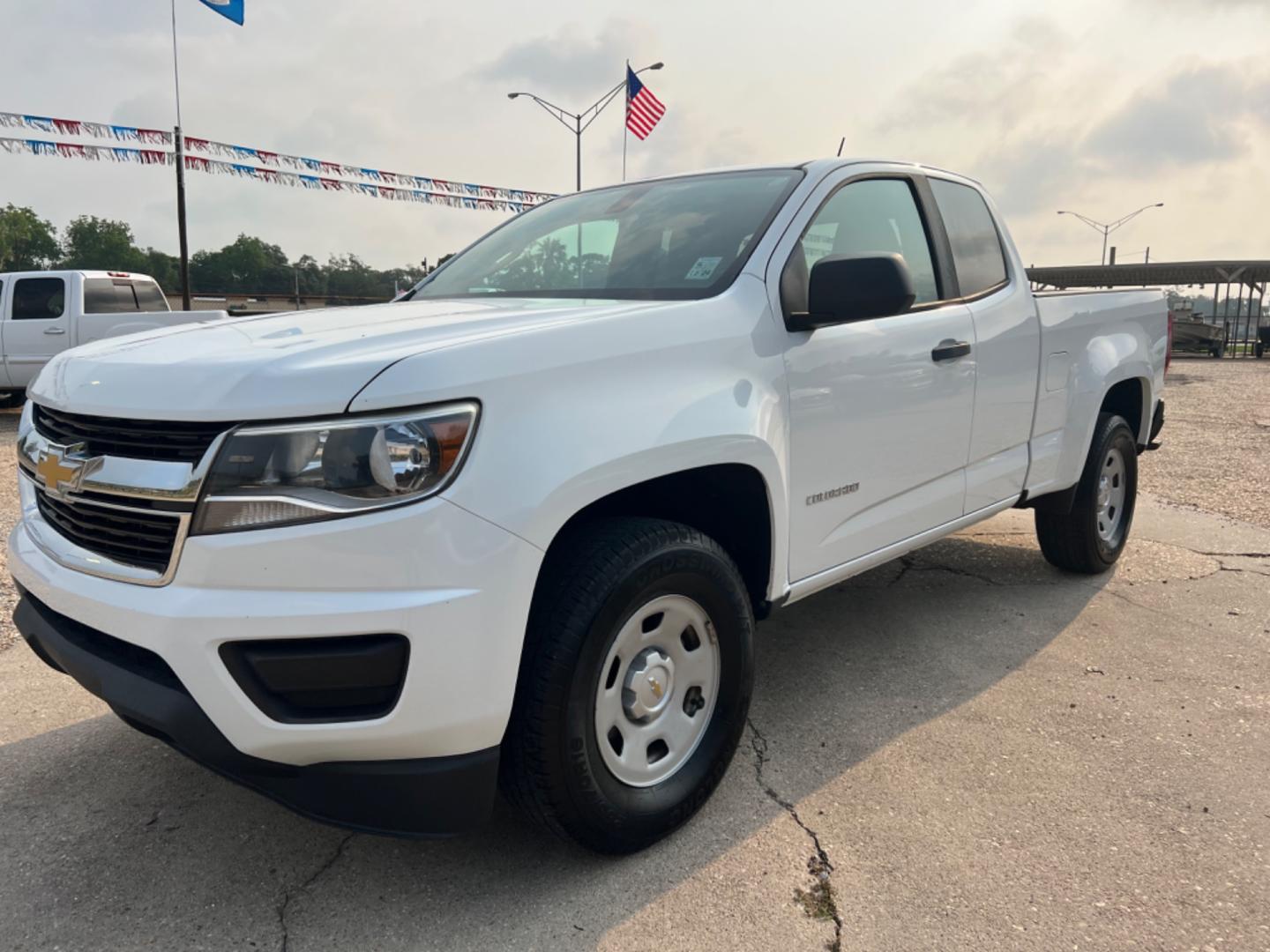 2016 White /Gray Chevrolet Colorado (1GCHSBEA7G1) with an 2.5L 4Cylinder engine, Automatic transmission, located at 4520 Airline Hwy, Baton Rouge, LA, 70805, (225) 357-1497, 30.509325, -91.145432 - 2016 Chevrolet Colorado Ext Cab **One Owner & No Accidents** 2.5L 4 Cylinder Gas, 151K Miles, Power Windows & Locks, Cold A/C, Good Work Truck. FOR INFO PLEASE CONTACT JEFF AT 225 357-1497 CHECK OUT OUR A+ RATING WITH THE BETTER BUSINESS BUREAU WE HAVE BEEN A FAMILY OWNED AND OPERATED BUSINESS AT - Photo#0